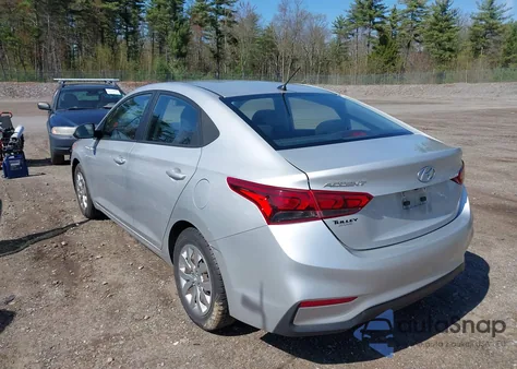 2018 Hyundai Accent Se z USA, uszkodzony, nr VIN 3KPC24A33JE022252
